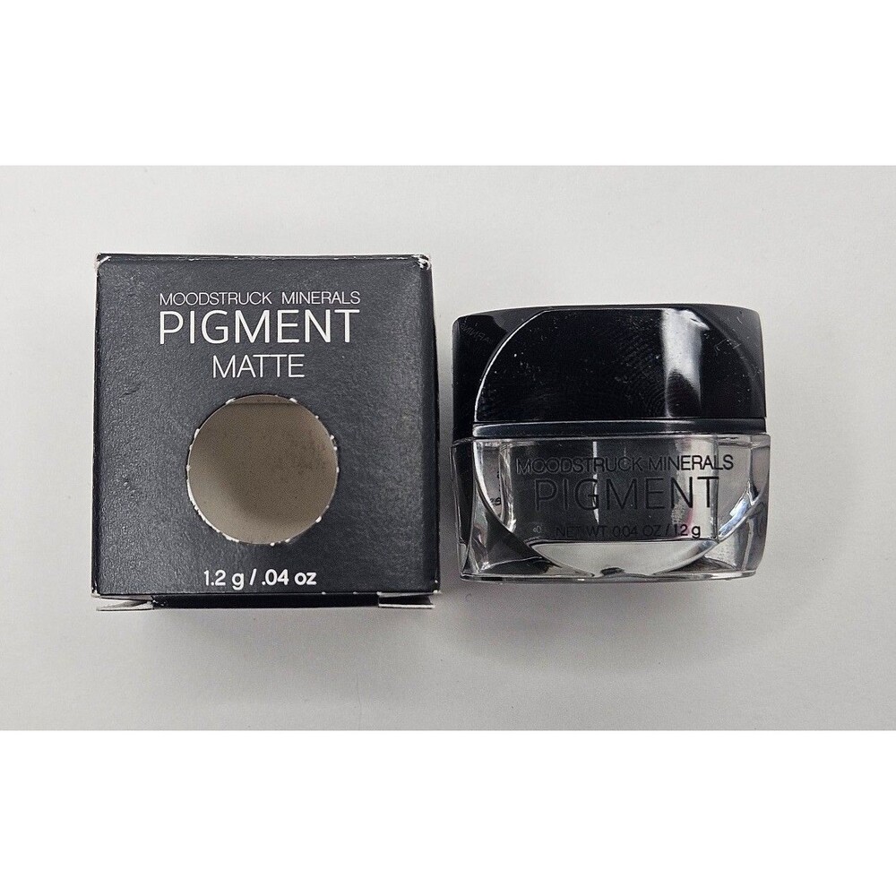 Younique Moodstruck Minerals Pigment Matte Corrupted New in Box